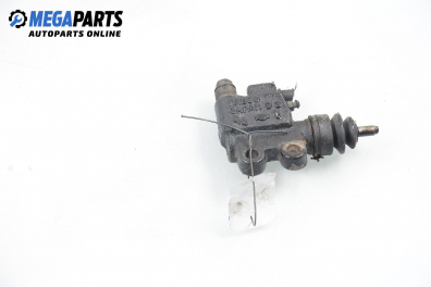 Долна помпа за съединител за Nissan Almera II Hatchback (01.2000 - 12.2006)