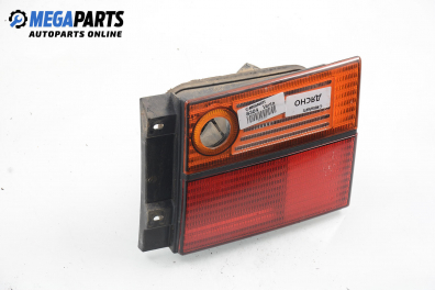 Вътрешен стоп за Volkswagen Vento Sedan (11.1991 - 09.1998), позиция: дясна