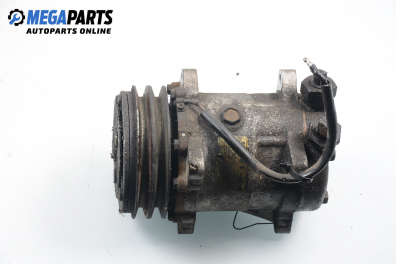 Компресор климатик за Renault 19 II Chamade (04.1992 - 08.2003) 1.4, 82 к.с.