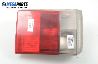 Вътрешен стоп за Audi 80 Avant B4 (09.1991 - 01.1996), комби, позиция: лява