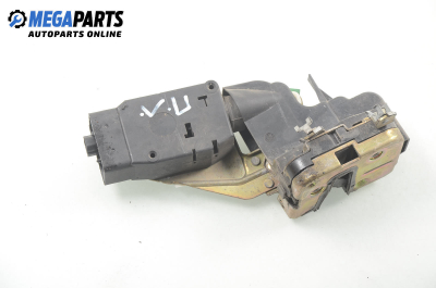 Брава на врата за Volvo V40 Estate (07.1995 - 06.2004), позиция: предна, лява