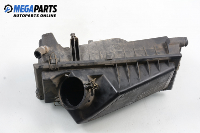Филтърна кутия за Ford Mondeo I Hatchback (02.1993 - 08.1996) 2.0 i 16V 4x4