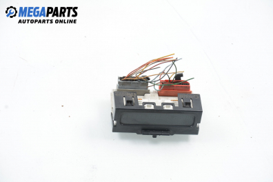 Часовник за Renault Symbol Sedan (02.1998 - 04.2008)