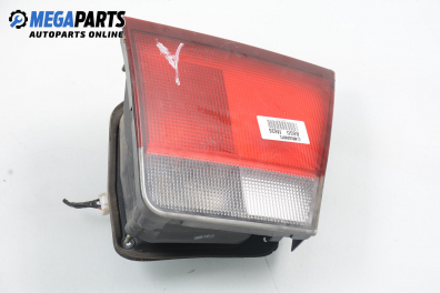 Вътрешен стоп за Mazda 626 IV Sedan (08.1991 - 06.1997), седан, позиция: дясна