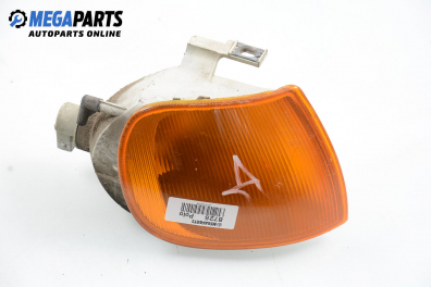 Мигач за Volkswagen Polo Hatchback II (10.1994 - 10.1999), позиция: дясна