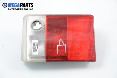 Вътрешен стоп за Audi 80 Sedan B3 (06.1986 - 10.1991), седан, позиция: дясна