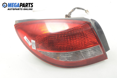 Стоп за Kia Rio Sedan I (07.2000 - 04.2006), седан, позиция: лява