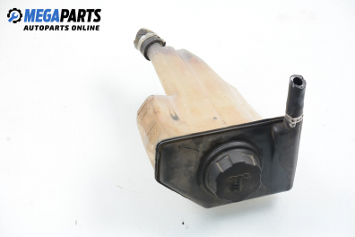 Казанче за антифриз за Volvo V40 Estate (07.1995 - 06.2004) 2.0, 140 к.с.