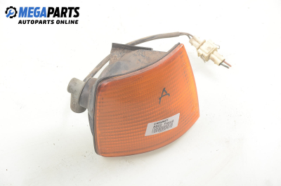 Мигач за Volkswagen Passat Variant B3, B4 (02.1988 - 06.1997), комби, позиция: дясна