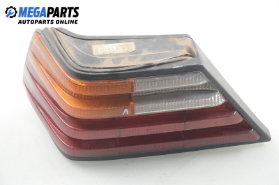 Стоп за Mercedes-Benz 124 Sedan (12.1984 - 06.1993), седан, позиция: лява