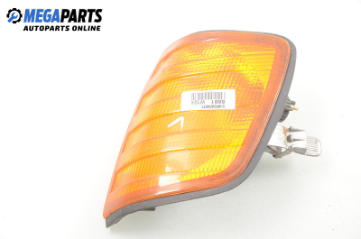 Мигач за Mercedes-Benz 124 Sedan (12.1984 - 06.1993), седан, позиция: лява