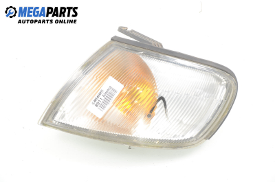 Мигач за Nissan Almera I Hatchback (07.1995 - 07.2001), позиция: лява