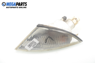 Мигач за Mitsubishi Carisma Sedan (09.1996 - 06.2006), седан, позиция: лява