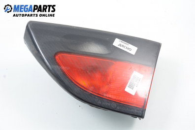 Вътрешен стоп за Renault Megane I Classic Sedan (09.1996 - 08.2003), седан, позиция: дясна