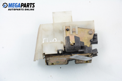 Брава на врата за Renault Megane I Classic Sedan (09.1996 - 08.2003), позиция: предна, дясна