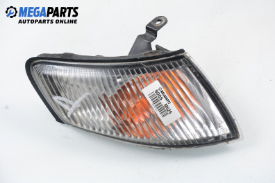 Мигач за Mazda 626 V Station Wagon (01.1998 - 10.2002), комби, позиция: дясна