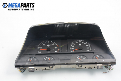 Километраж за Alfa Romeo 164 Sedan (01.1987 - 09.1998) 2.5 TD (164.K2A, 164.K2B), 125 к.с.