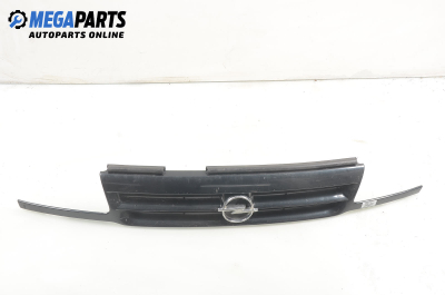 Решетка за Opel Astra F Sedan (09.1991 - 09.1998), седан, позиция: предна