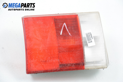 Вътрешен стоп за Audi 80 Sedan B3 (06.1986 - 10.1991), седан, позиция: лява