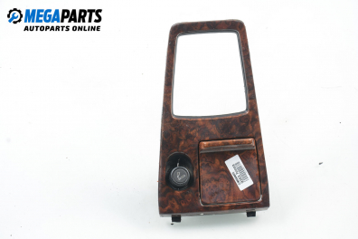 Пепелник за Nissan Primera Traveller II (06.1996 - 01.2002)