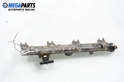 Бензинова рейка за Citroen C5 I Sedan (03.2001 - 03.2005) 2.0 16V HPi (DCRLZB), 140 к.с.