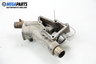 Корпус на термостат за Citroen C5 I Sedan (03.2001 - 03.2005) 2.0 16V HPi (DCRLZB), 140 к.с.
