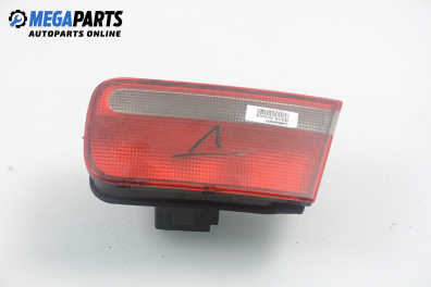 Вътрешен стоп за Honda Accord V Sedan (06.1992 - 12.1997), седан, позиция: дясна