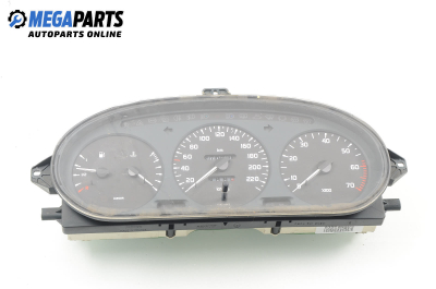 Километраж за Renault Megane I Coach (03.1996 - 08.2003) 1.6 e (DA0F), 90 к.с.