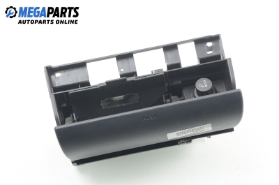 Пепелник за Alfa Romeo 146 Hatchback (12.1994 - 01.2001)