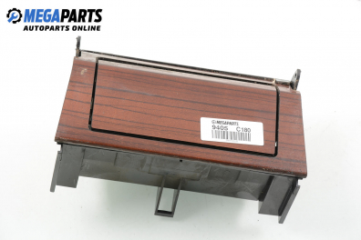 Пепелник за Mercedes-Benz C-Class Sedan (W202) (03.1993 - 05.2000)