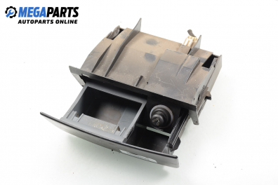 Пепелник за Mitsubishi Space Star Minivan (06.1998 - 12.2004)