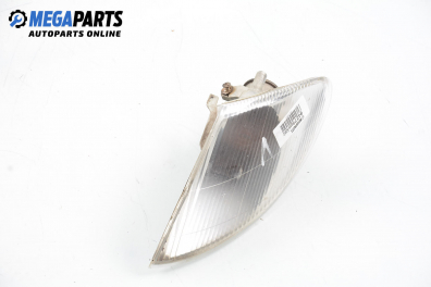 Мигач за Renault Megane Scenic (10.1996 - 12.2001), позиция: лява