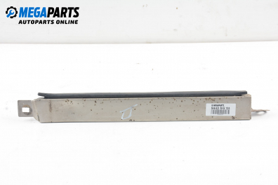 Лайсна под фар за Mercedes-Benz 124 Sedan (12.1984 - 06.1993), седан, позиция: дясна