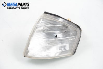 Мигач за Mercedes-Benz C-Class Sedan (W202) (03.1993 - 05.2000), седан, позиция: лява