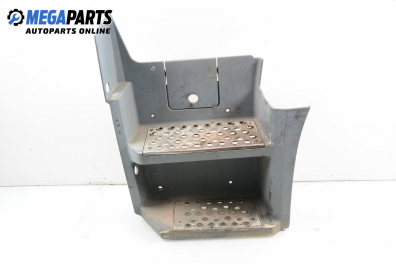 Степенка за Mercedes-Benz Axor Truck (09.2001 - 10.2004), 4+1 вр., позиция: лява