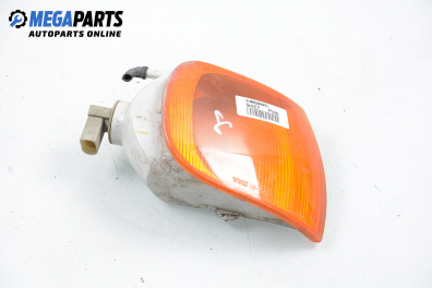 Мигач за Volkswagen Polo Hatchback II (10.1994 - 10.1999), позиция: дясна