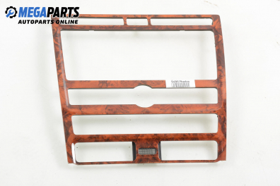 Централна конзола за Volkswagen Phaeton Sedan (04.2002 - 03.2016)