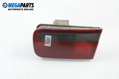 Вътрешен стоп за Honda Accord V Sedan (09.1995 - 10.1998), седан, позиция: дясна