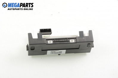 Часовник за Renault Clio III Hatchback (01.2005 - 12.2012)