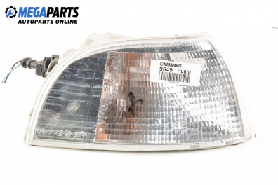 Мигач за Fiat Punto Hatchback (09.1993 - 09.1999), позиция: дясна