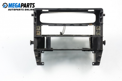 Централна конзола за Audi A6 Sedan C4 (06.1994 - 10.1997)