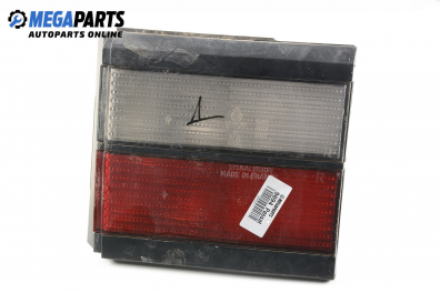 Вътрешен стоп за Volkswagen Passat Variant B3, B4 (02.1988 - 06.1997), комби, позиция: дясна