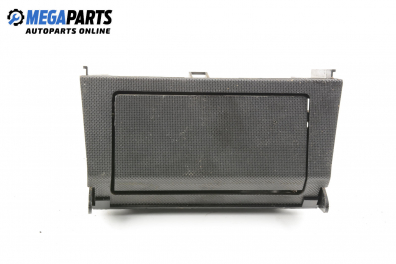 Пепелник за Mercedes-Benz C-Class Sedan (W202) (03.1993 - 05.2000)