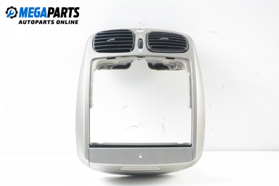 Централна конзола за Tata Indica (40 V2) (06.1998 - ...)