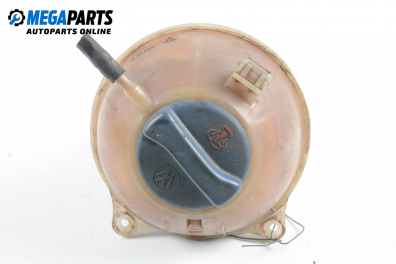 Казанче за антифриз за Volkswagen Passat Variant B3, B4 (02.1988 - 06.1997) 1.8, 90 к.с.
