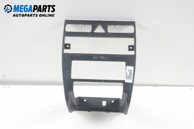 Централна конзола за Audi A3 Hatchback I (09.1996 - 05.2003)