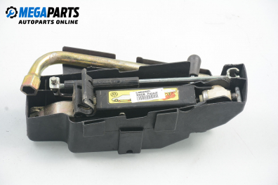 Крик за Volkswagen Passat Sedan B3, B4 (02.1988 - 12.1997)