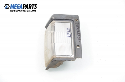 Габаритни светлини за Nissan Terrano I SUV (07.1986 - 02.1996), позиция: лява