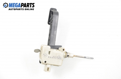 Ключалка за капачката на резервоара за Mercedes-Benz C-Class Sedan (W203) (05.2000 - 08.2007), седан