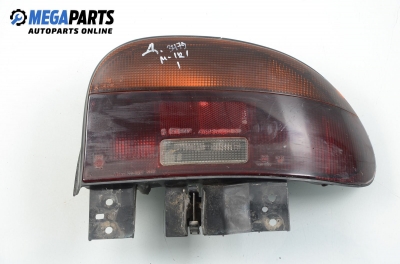 Стоп за Mazda 121 II Hatchback (11.1990 - 05.1997), седан, позиция: дясна